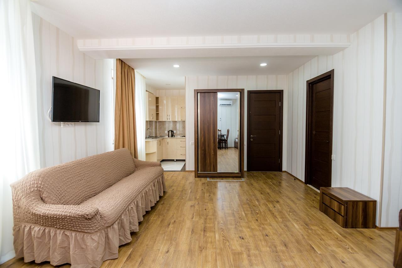 Elia Palace Hotel Tbilissi Extérieur photo