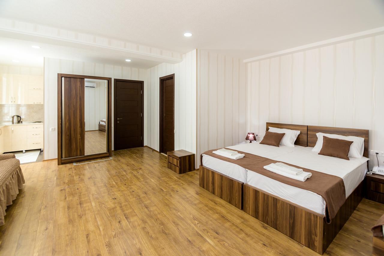 Elia Palace Hotel Tbilissi Extérieur photo