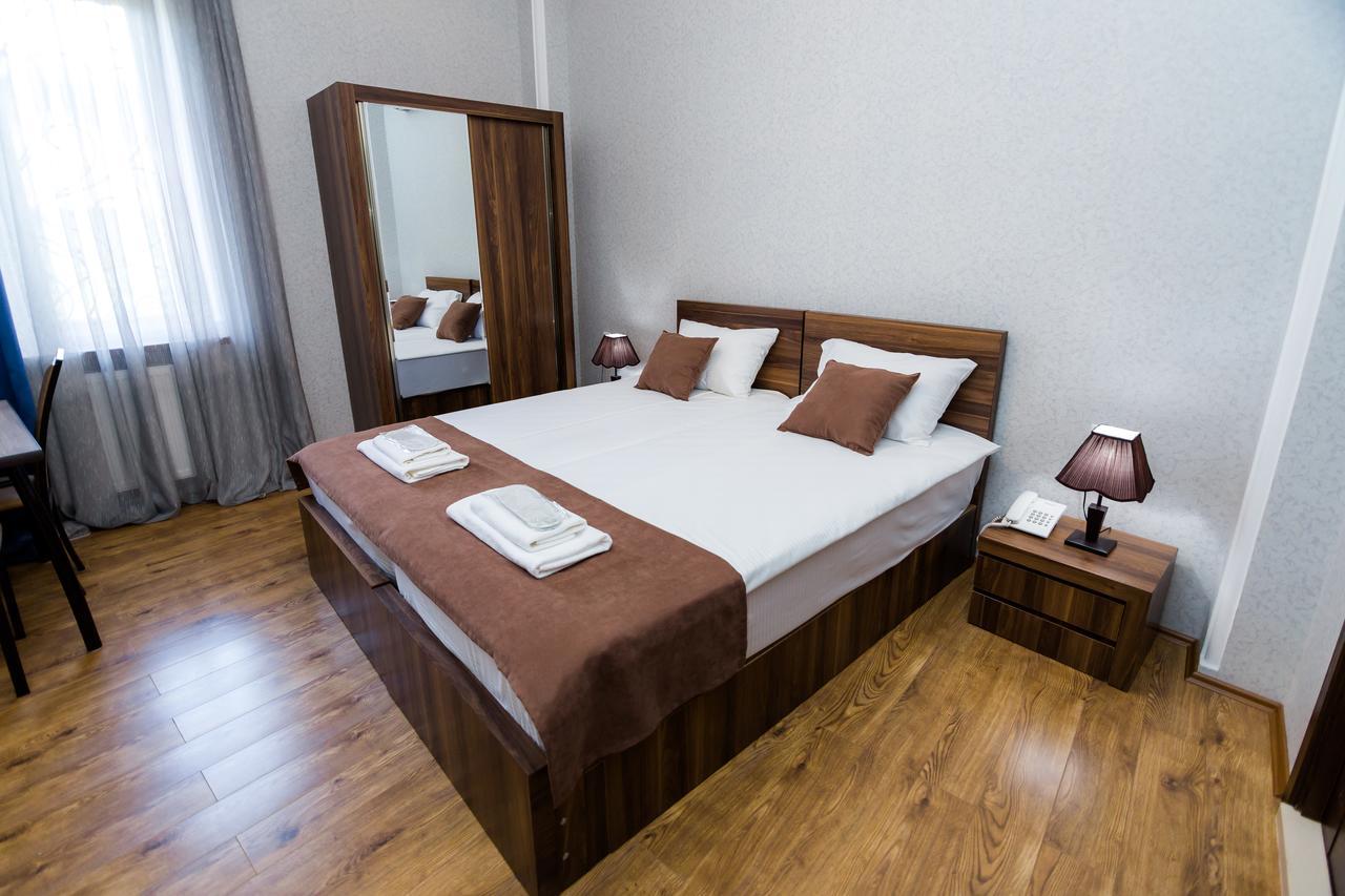 Elia Palace Hotel Tbilissi Extérieur photo