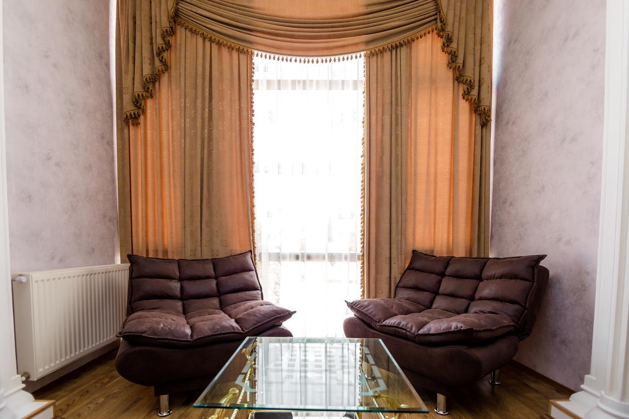 Elia Palace Hotel Tbilissi Extérieur photo