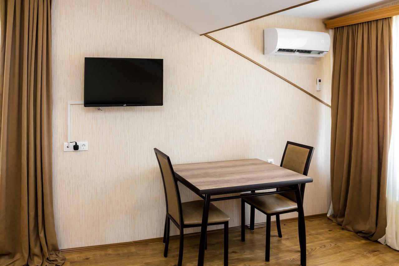 Elia Palace Hotel Tbilissi Extérieur photo