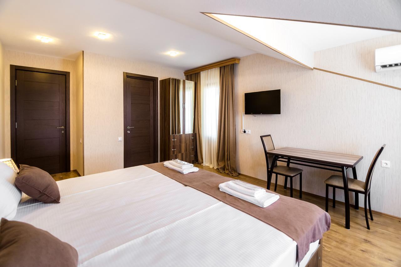 Elia Palace Hotel Tbilissi Extérieur photo