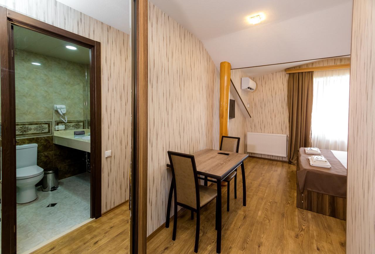Elia Palace Hotel Tbilissi Extérieur photo
