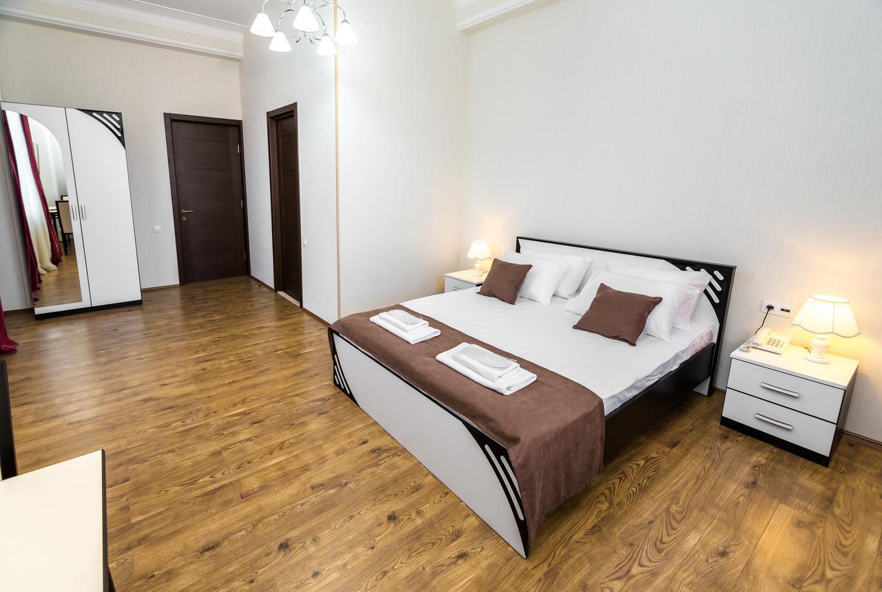 Elia Palace Hotel Tbilissi Extérieur photo